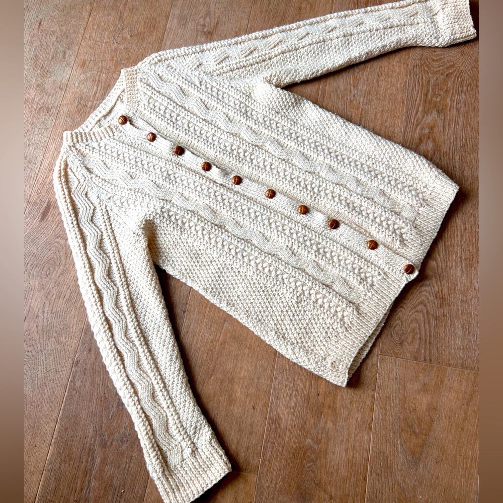 Classic Irish Style Cable Knit Cream Sweater Fisherman Core